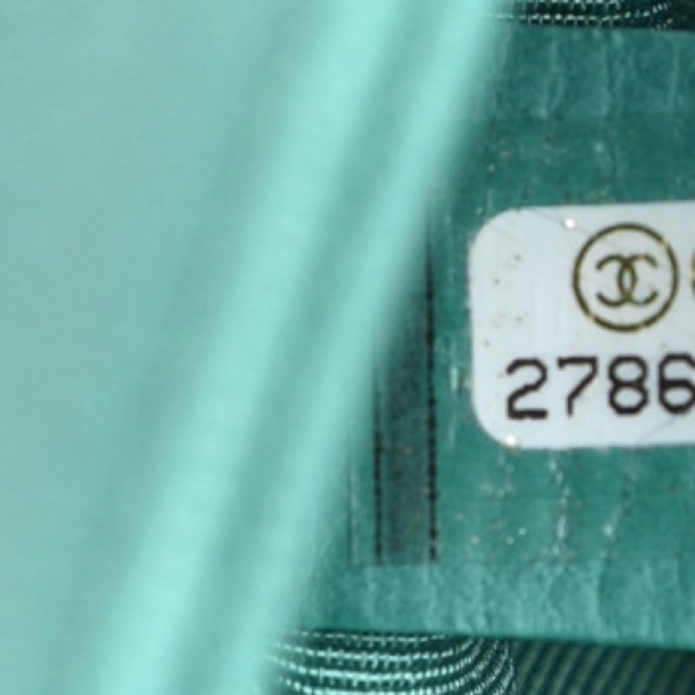 Chanel 19S Turquoise Iridescent Caviar Chevron Quillted Small Boy Gold Hardware - Picture 14 of 15
